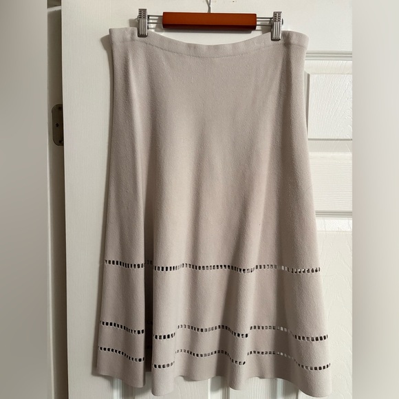 Banana Republic Dresses & Skirts - Banana Republic cream skirt midi cut outs high waisted comfy stretch office M